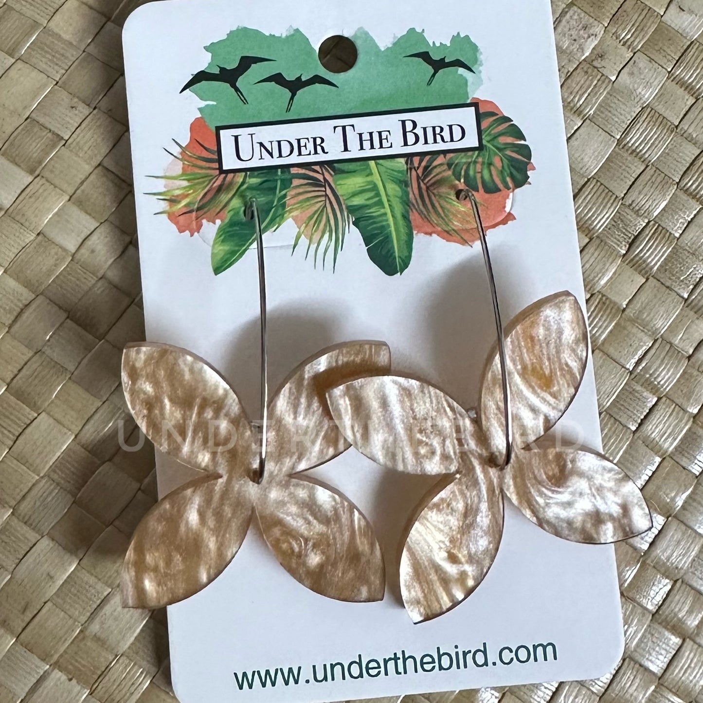 Ainofo Tipani Earrings
