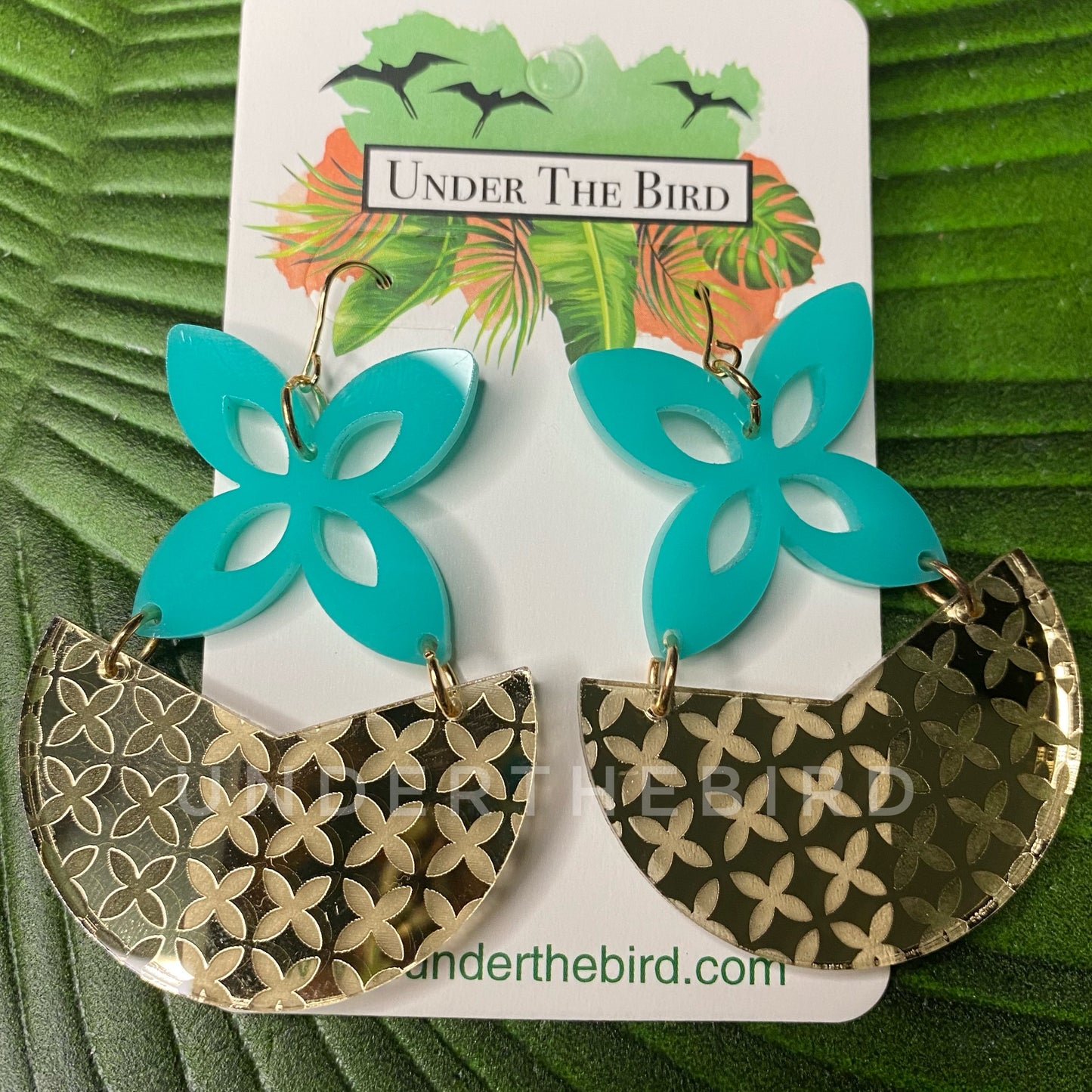Peleiupu Gold Earrings
